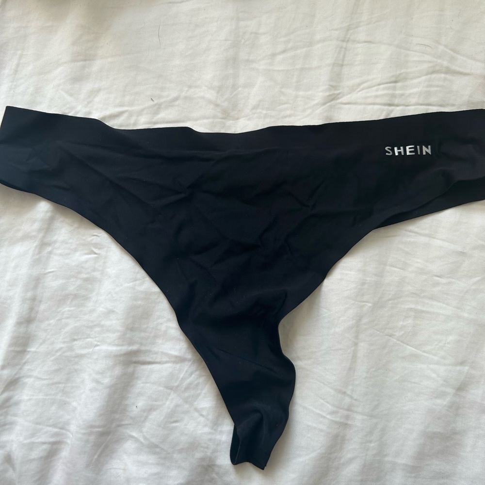 undies